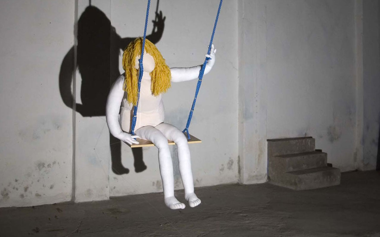 full screen background image